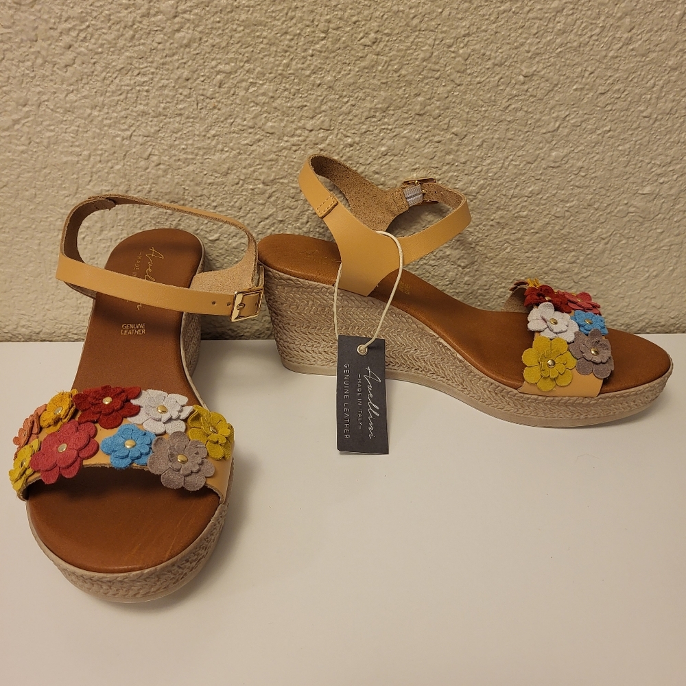 NWT Avellini Genuine Leather Floral Wedge Sandals Size 9 - Picture 2 of 11